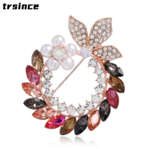 Retro Luxury Crystal Flower Brooch Pins and Brooches Women Wedding Jewelry Bijouterie Corsage Dress Coat Accessories