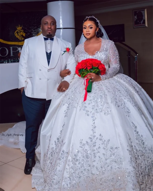 Plus Size Ball Gown Wedding Dress Luxury – Image 2